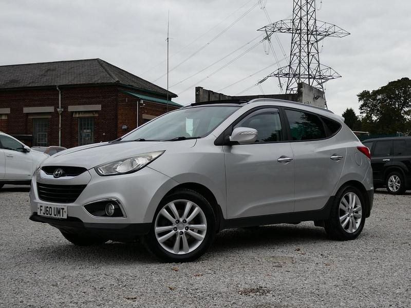Silver Used 2010 Hyundai ix35 Premium SUV | £2,290 (A bit pricey) - Image 1/4