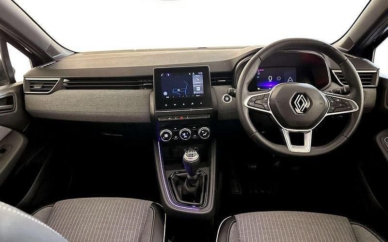 Used Renault Clio V Techno 90 HP (66 kW) 2024 Black Hatchback