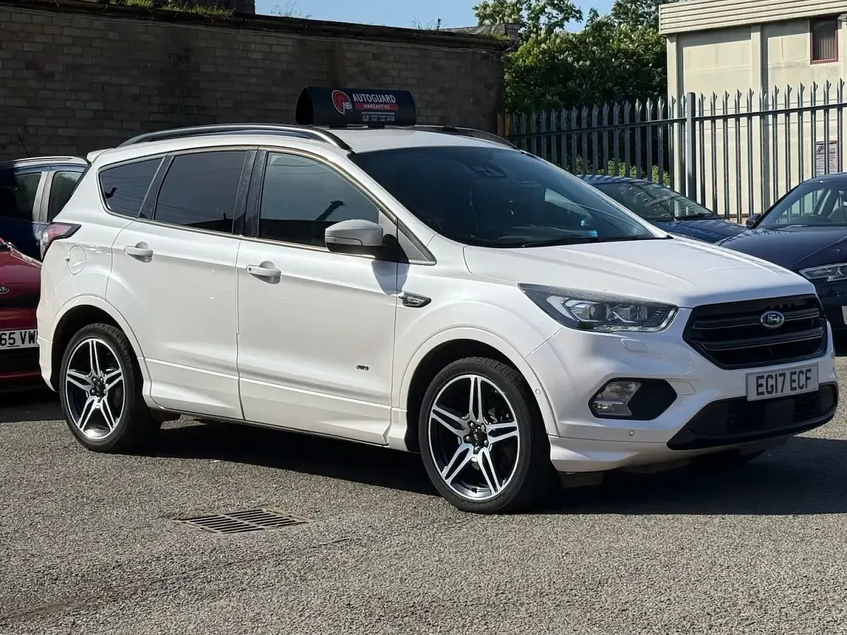 Used Ford Kuga ST-Line 180 HP (132 kW) 2017 White SUV