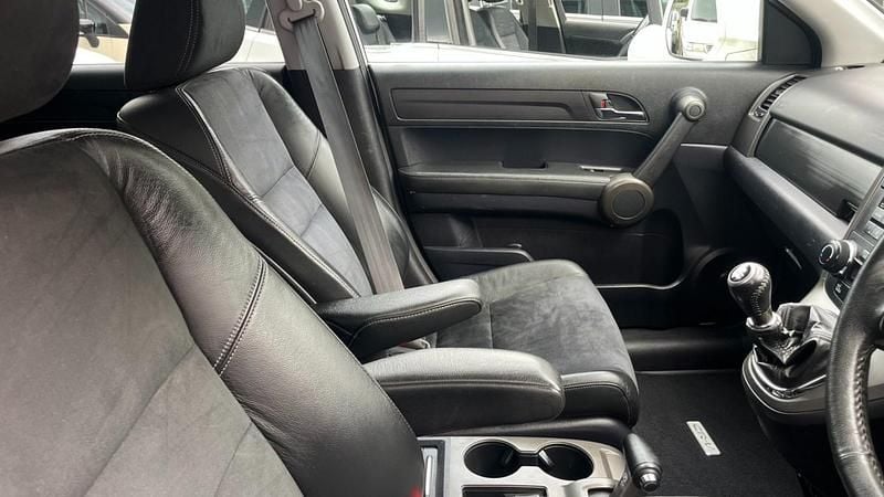 Used Honda CR-V ES 155 HP (114 kW) 2011 White SUV