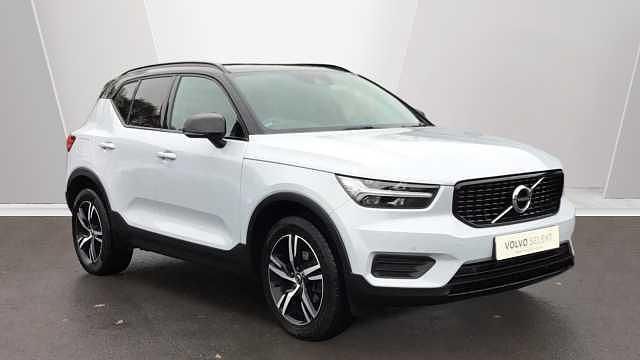 Used 2022 Volvo XC40 R-Design SUV | £23,500 (Fair price) - Image 1/3