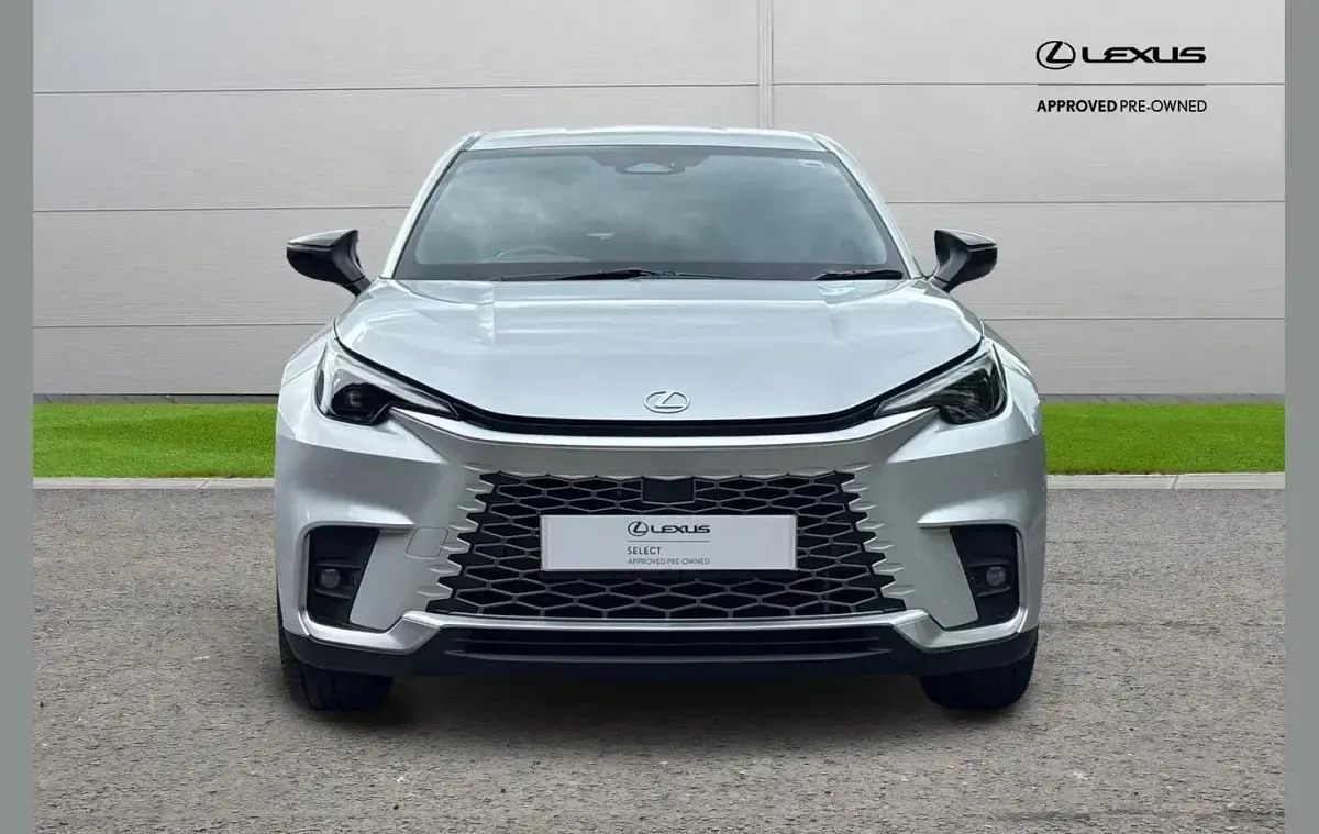 Used Lexus LBX 136 HP (100 kW) 2024 Silver SUV