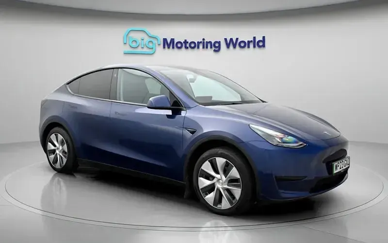 Used Tesla Model Y RWD 254 kW (346 HP) 2023 Blue SUV