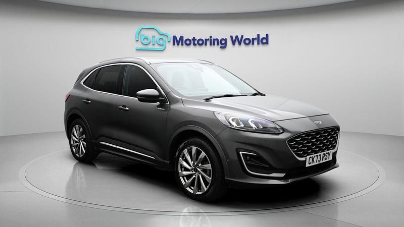 Usado Ford Kuga Vignale 224 CV (164 kW) 2023 SUV
