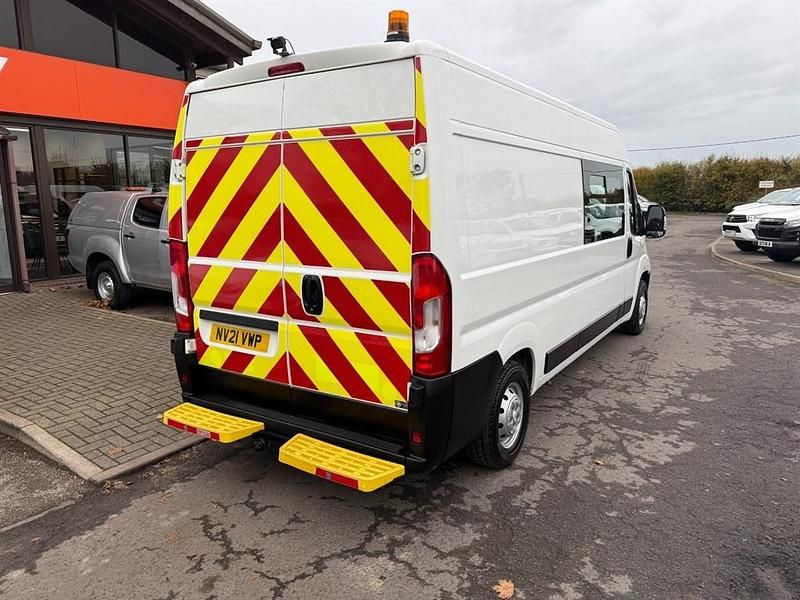 Used Peugeot Boxer S 140 HP (102 kW) 2021 White Van