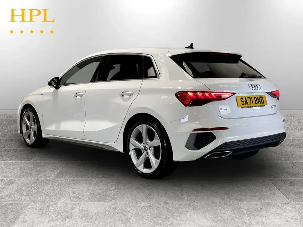 Used Audi A3 Sportback S-Line 110 HP (80 kW) 2021 White Hatchback