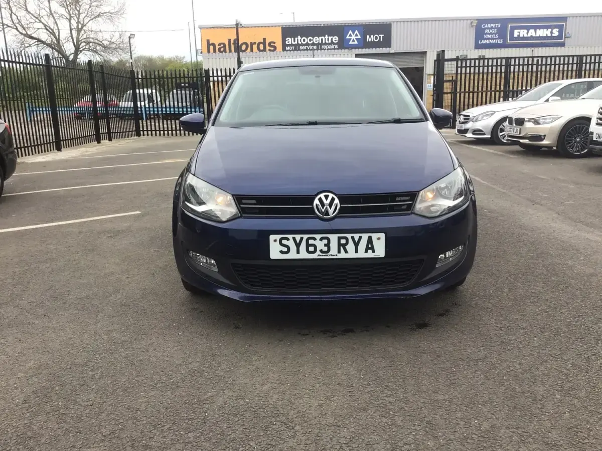 Begagnad VW Polo Edition 2014 Blå Halvkombi