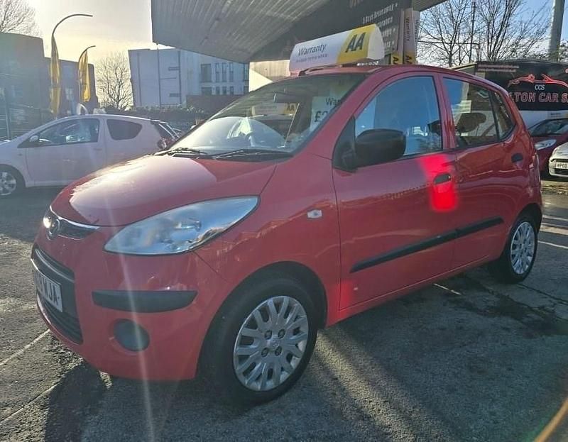 Used Hyundai i10 Classic 78 HP (57 kW) 2009 Red Hatchback