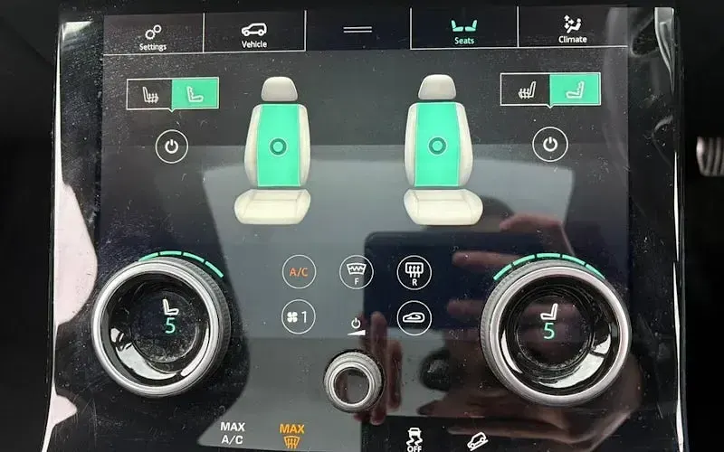 Used Land Rover Range Rover Velar HSE Dynamic 241 HP (177 kW) 2019 Black SUV