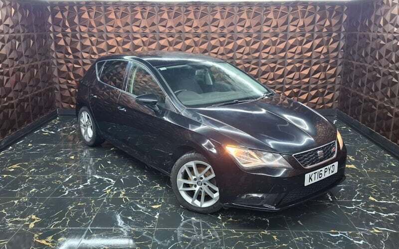 Black Used 2016 Seat Leon SE Hatchback | £7,499 (Fair price) - Image 1/4