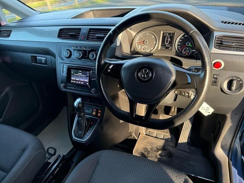 Used VW Caddy Life 102 HP (75 kW) 2016 Blue MPV