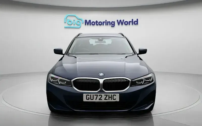 Used BMW 330e Sport Line 292 HP (214 kW) 2024 Estate