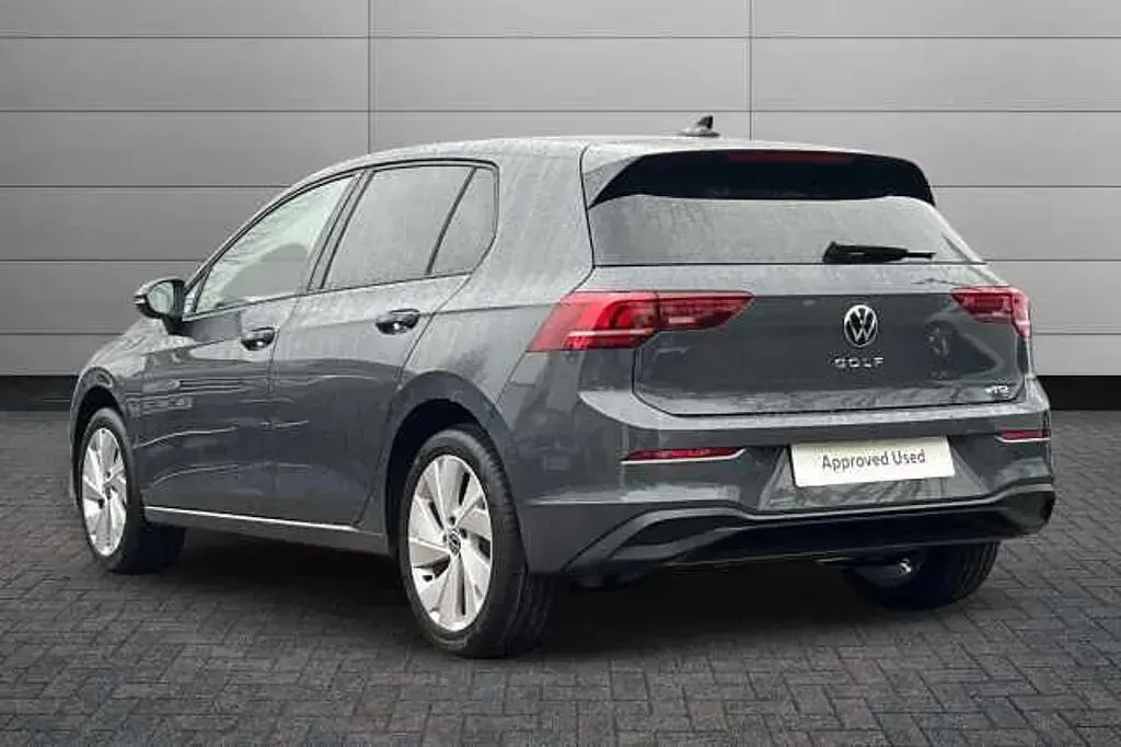 Second-hand VW Golf VIII Match 150 CP (110 kW) 2026 Gri Hatchback