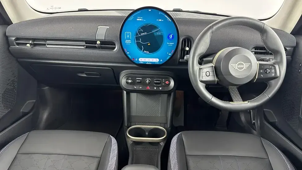 Gebraucht Mini Cooper Hatch 154 PS (113 kW) 2024 Silber Kleinwagen