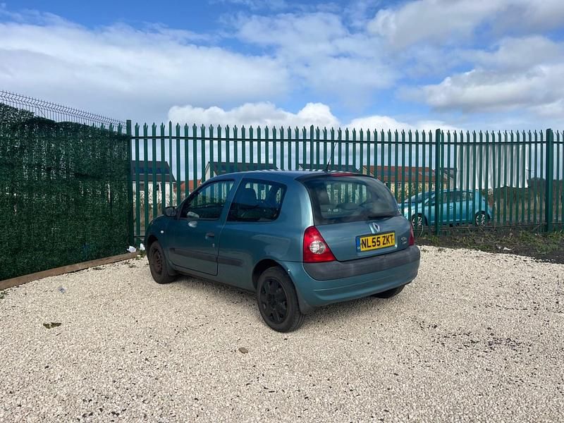 Used Renault Clio II R.S. 2005 Blue Hatchback