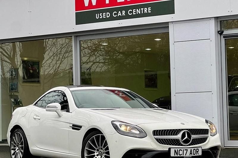 Used Mercedes E250 AMG line 204 HP (150 kW) 2017 White Cabriolet
