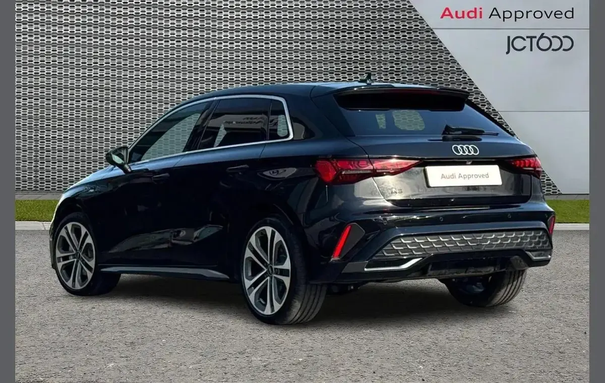Used Audi A3 e-tron S-Line 200 HP (147 kW) 2026 Black Hatchback