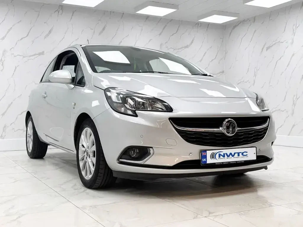 Used Vauxhall Corsa 90 HP (66 kW) 2016 Silver Hatchback