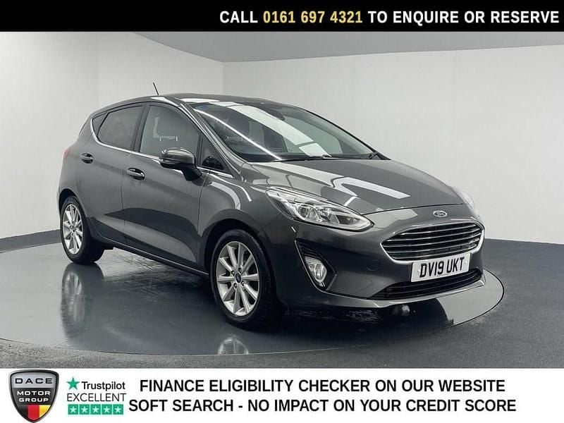 Used Ford Fiesta Titanium 125 HP (91 kW) 2019 Grey Hatchback