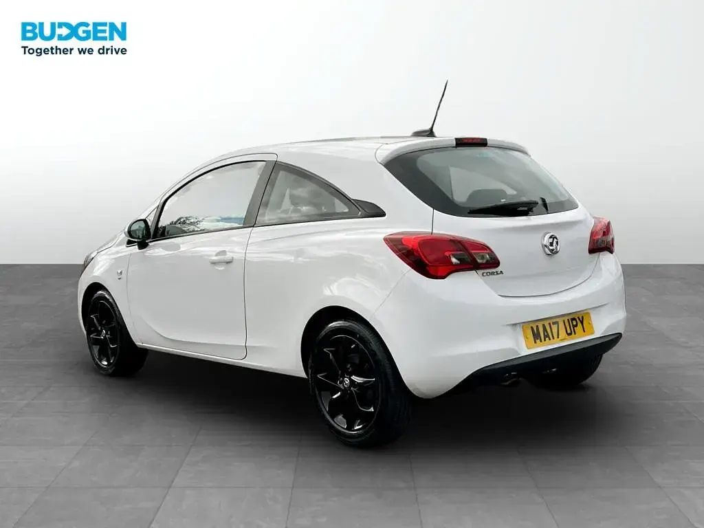 Used Vauxhall Corsa SRi 2017 White Hatchback