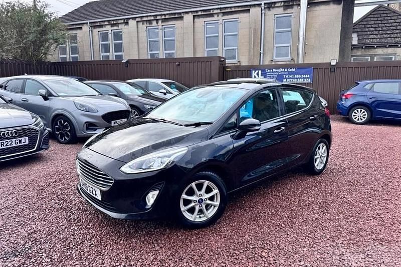 Used Ford Fiesta Zetec 100 HP (73 kW) 2019 Black Hatchback