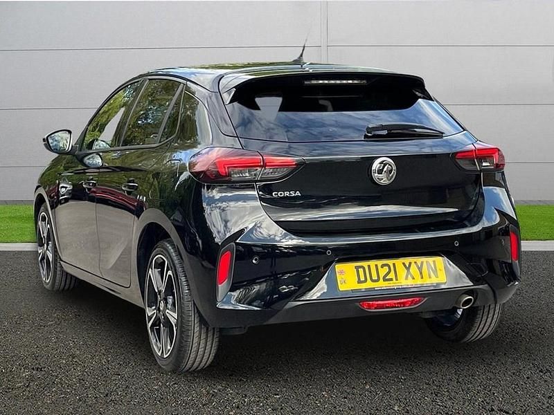 Second-hand Vauxhall Corsa SRi 100 CP (73 kW) 2021 Negru Hatchback