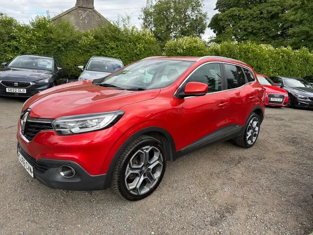 Used Renault Kadjar Dynamique 130 HP (95 kW) 2016 Red SUV