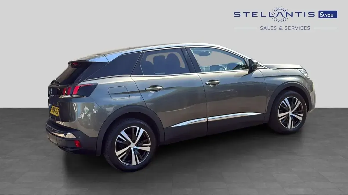 Used Peugeot 3008 Allure 129 HP (94 kW) 2018 Grey SUV