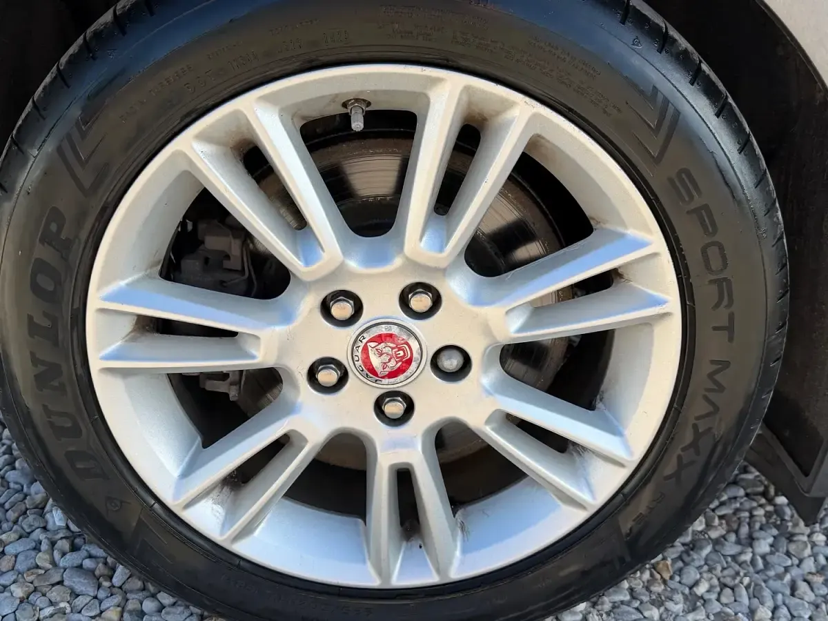 Used Jaguar XE Prestige 2015 Grey Sedan