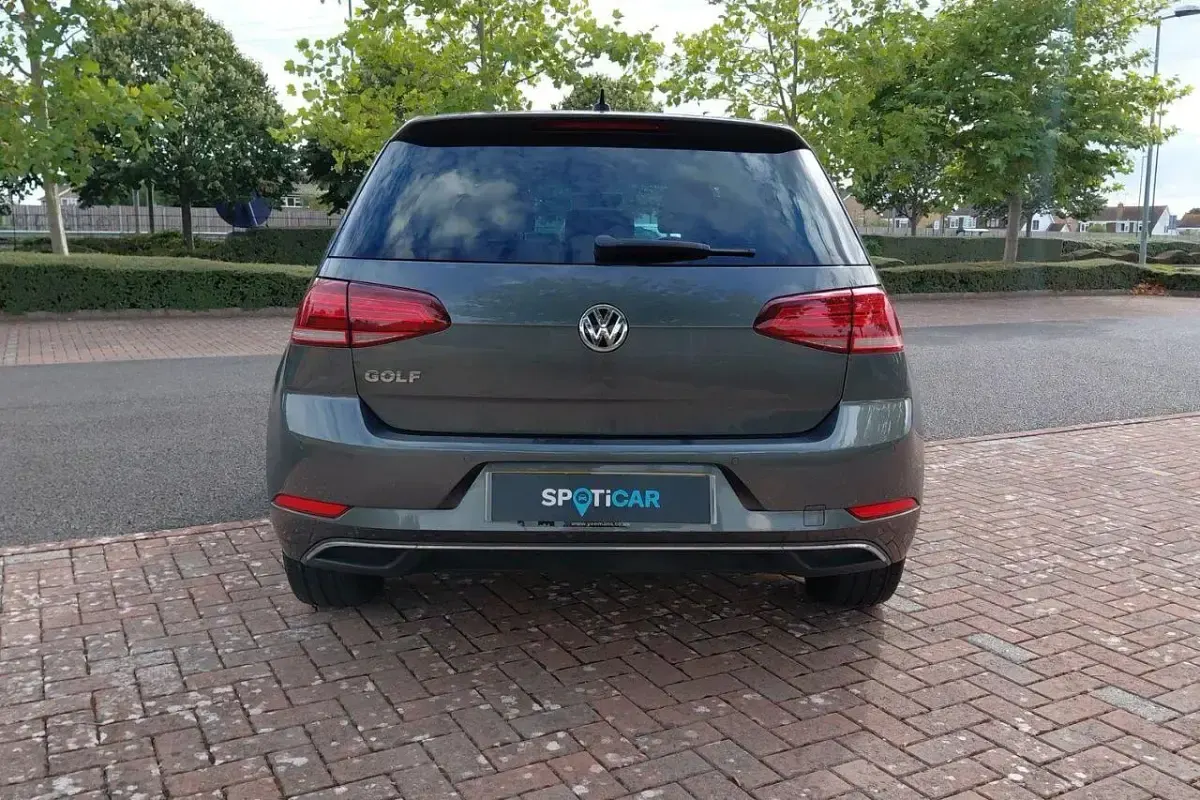 Used VW Golf VII Match 148 HP (108 kW) 2019 Grey Hatchback