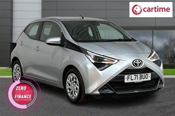 Silver Used 2021 Toyota Aygo X-play Hatchback | £11,334 (A bit pricey) - Image 1/3