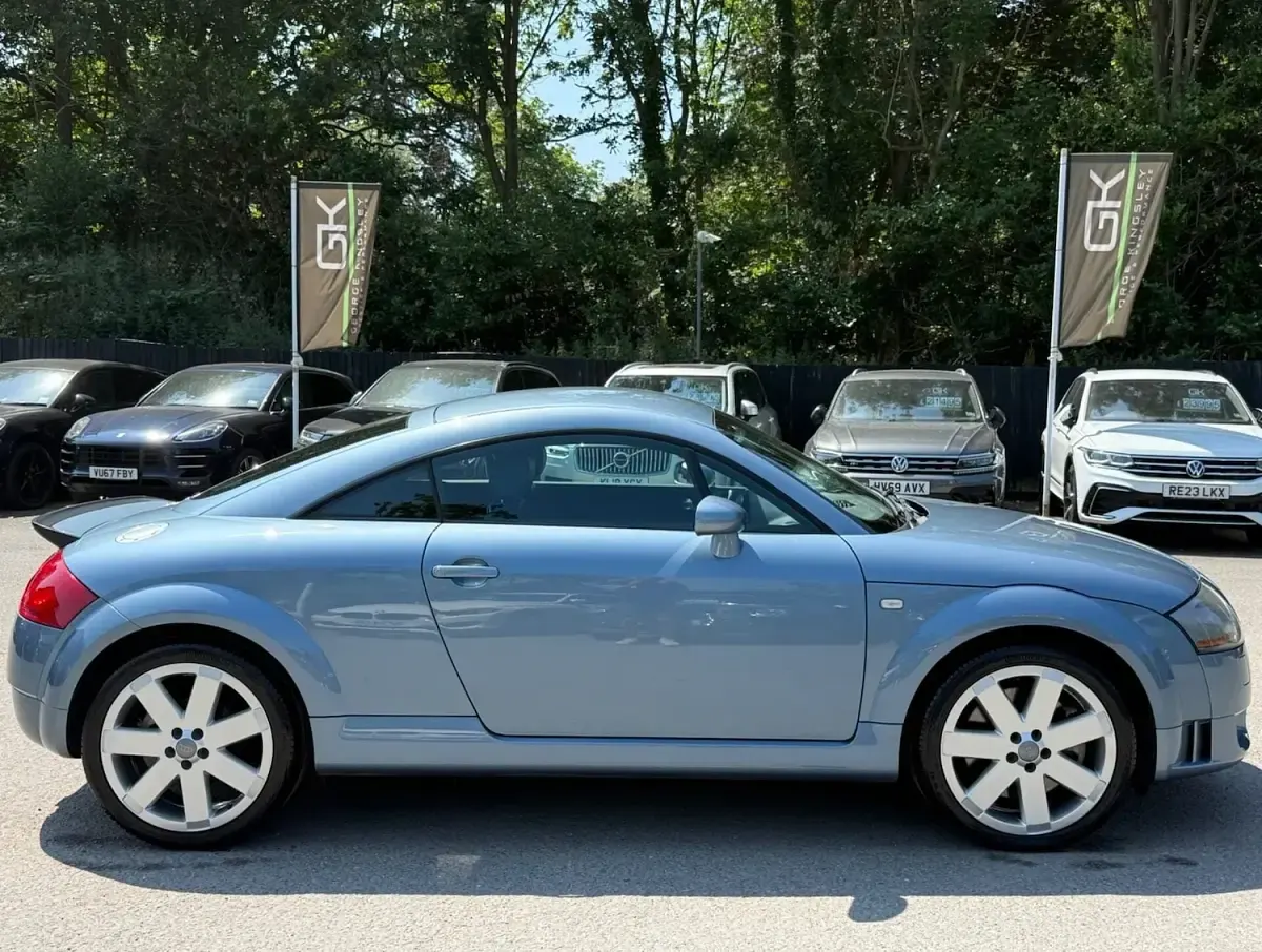 Used Audi TT Performance 250 HP (183 kW) 2003 Blue Coupe