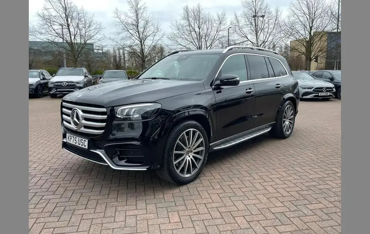 Used Mercedes GLS450 AMG Line Premium Plus 362 HP (266 kW) 2025 Black SUV