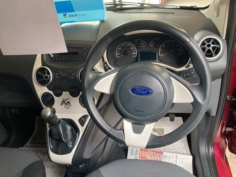 Used Ford Ka Zetec 69 HP (50 kW) 2009 Red Hatchback