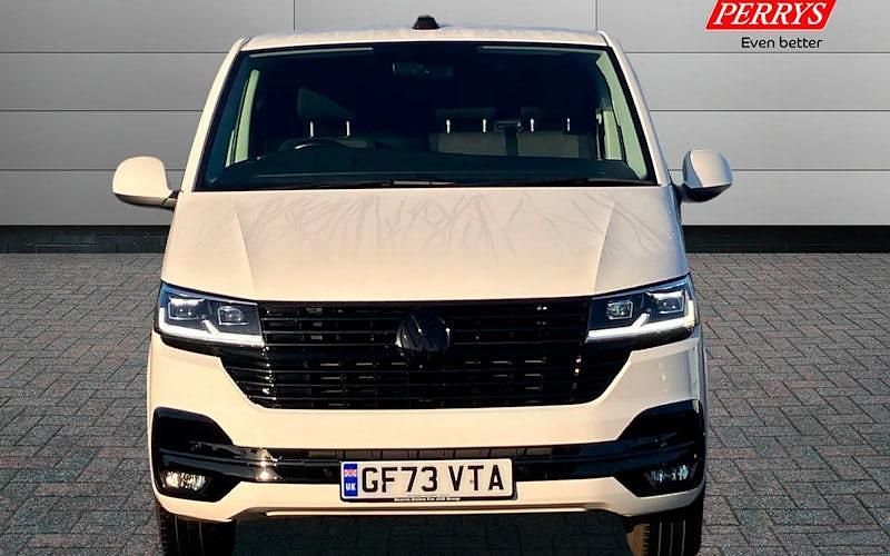 Begagnad VW Transporter Highline 204 HK (150 kW) 2024 Van