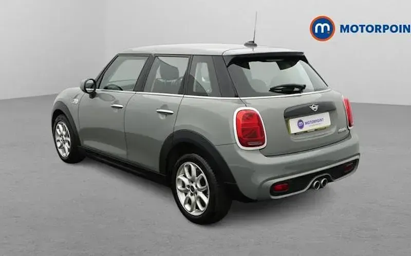 Używany Mini Cooper S Classic 192 KM (141 kW) 2020 Hatchback