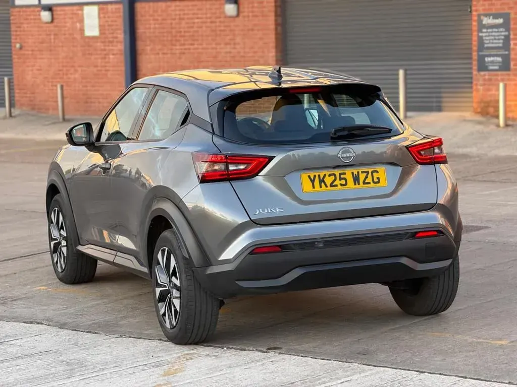 Used Nissan Juke Acenta Premium 114 HP (83 kW) 2025 Grey SUV