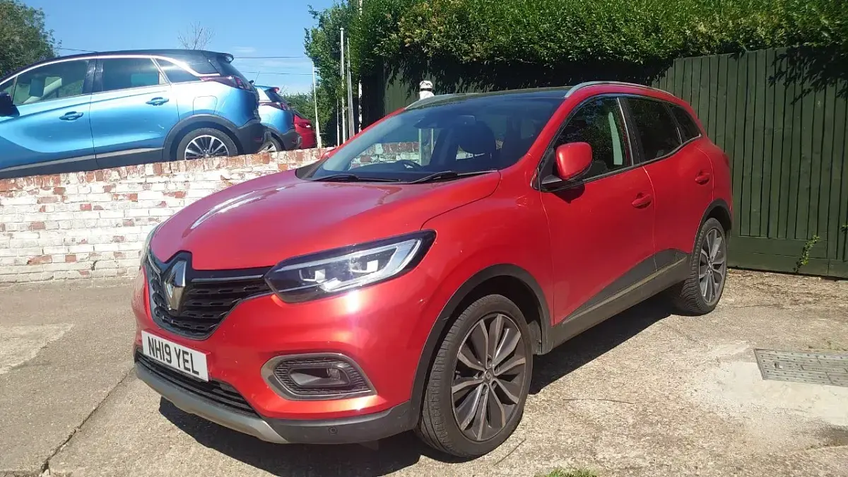 Used Renault Kadjar Version S 140 HP (102 kW) 2019 Red SUV