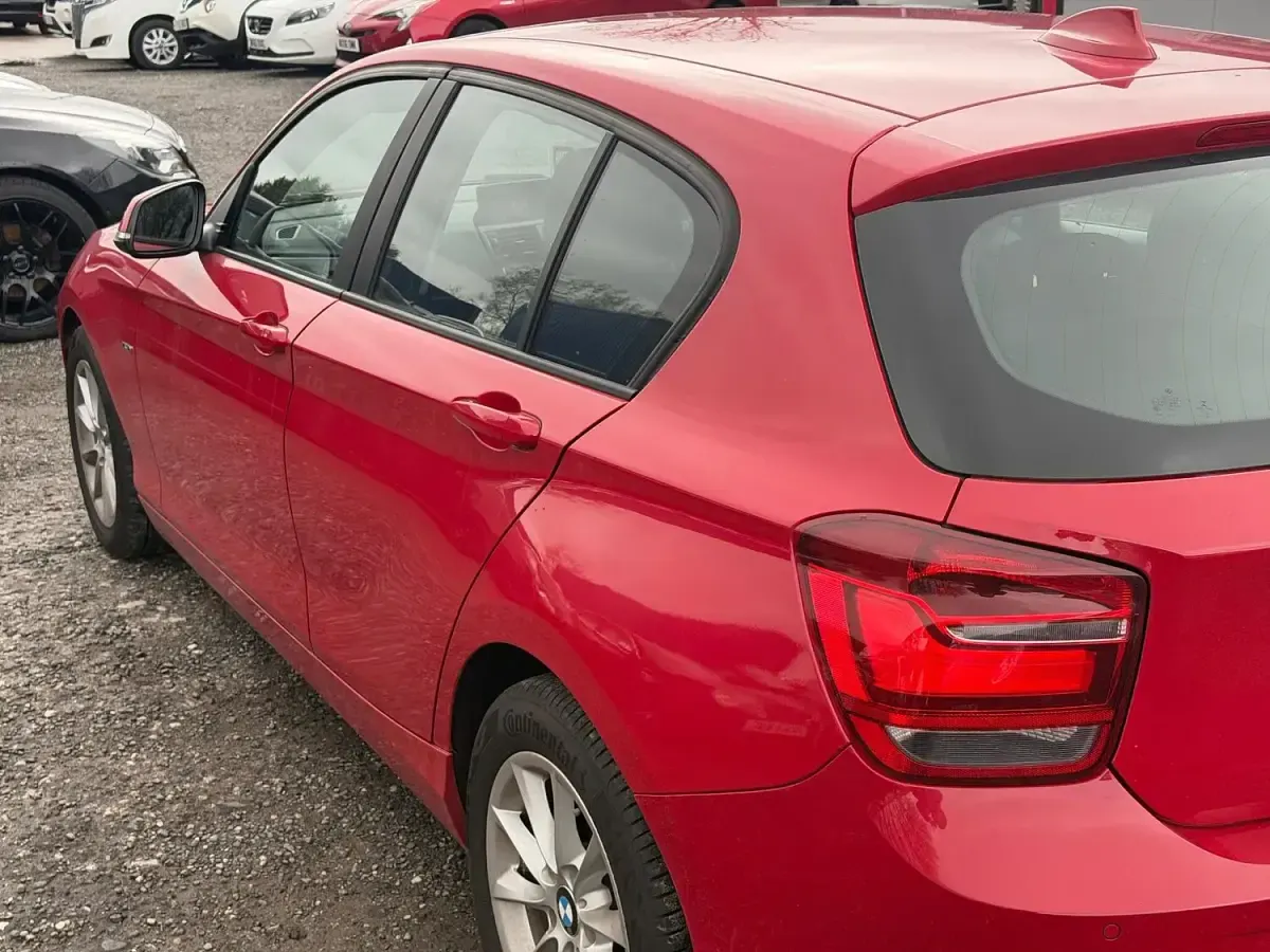 Used BMW 116 Sport Line 136 HP (100 kW) 2025 Red Hatchback