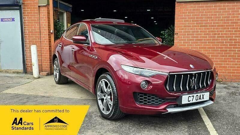 Used Maserati Levante 275 HP (202 kW) 2017 Red SUV