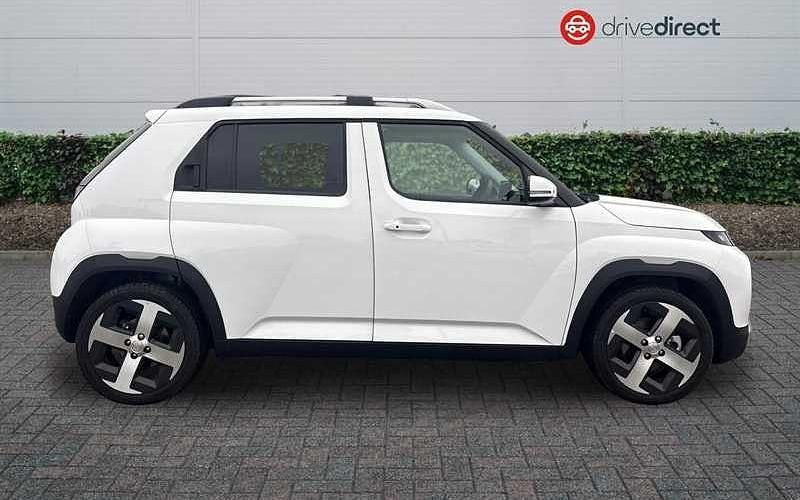 Used Hyundai Inster 85 kW (116 HP) 2025 Special solid  atlas white Hatchback