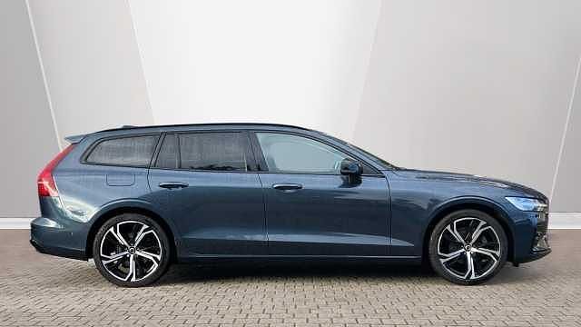 Used Volvo V60 Ultra 194 HP (142 kW) 2025 Estate