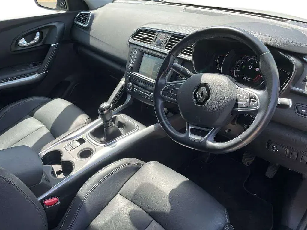 Used Renault Kadjar Signature S 158 HP (116 kW) 2019 White SUV