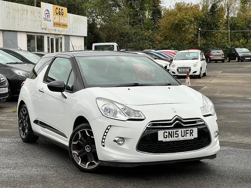 Used Citroën DS3 PureTech 2015 White Hatchback