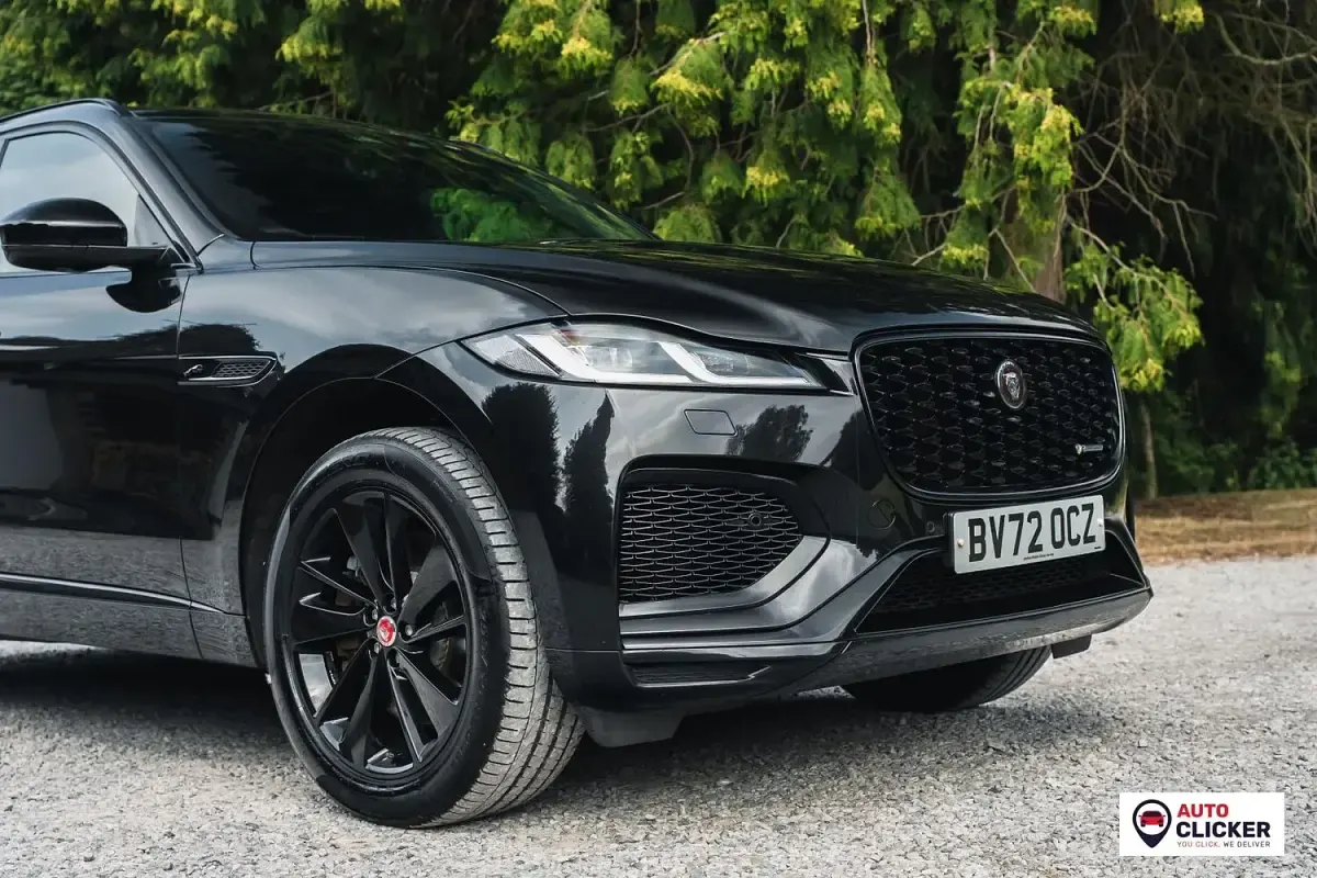 Used Jaguar F-Pace R-Dynamic 404 HP (297 kW) 2023 Black SUV