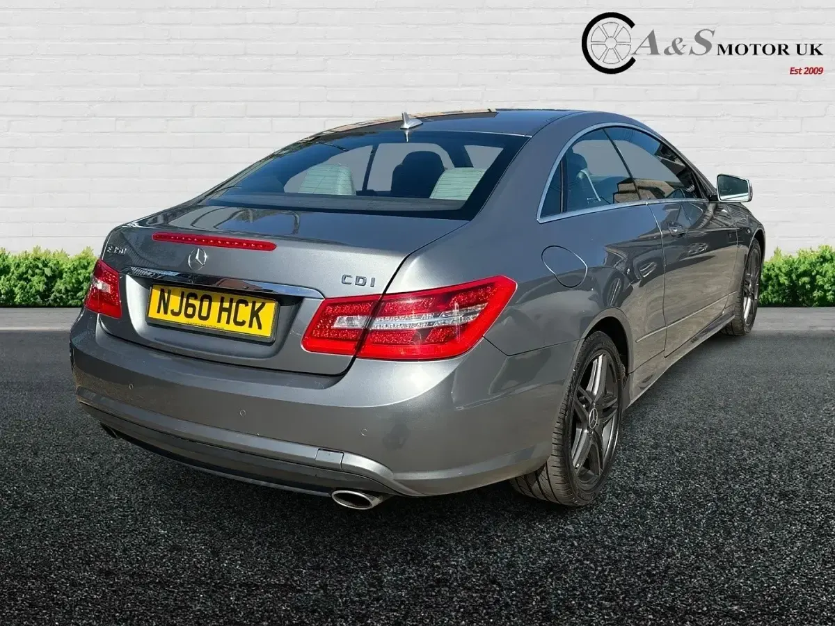 Begagnad Mercedes E350 228 HK (167 kW) 2010 Silver Sportkupé