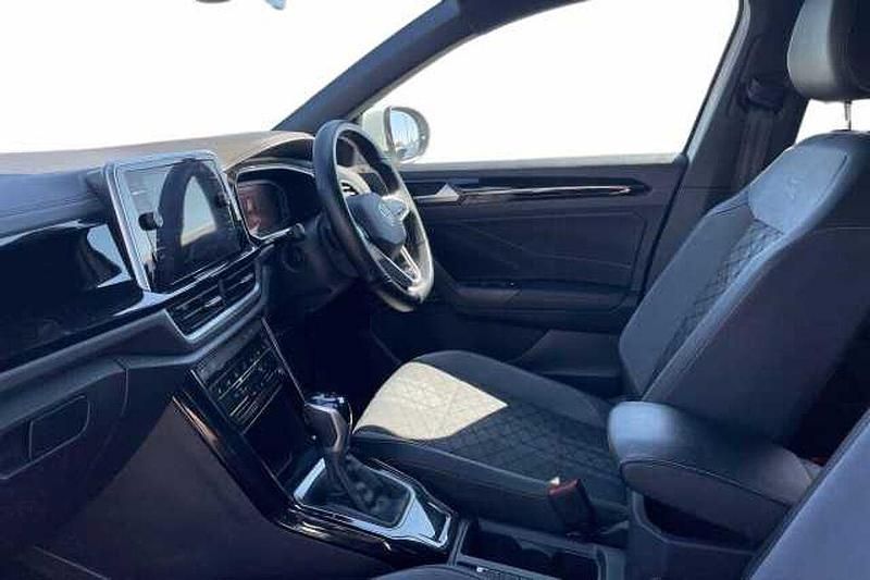 Używany VW T-Roc R-line 150 KM (110 kW) 2022 Biały SUV