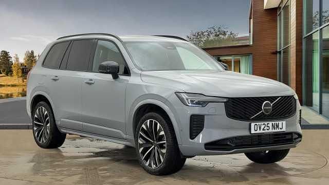 Used 2025 Volvo XC90 Plus SUV | £54,995 - Image 1/4
