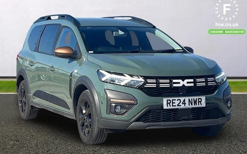 Second-hand Dacia Jogger Extreme 141 CP (103 kW) 2024 Verde Monovolum
