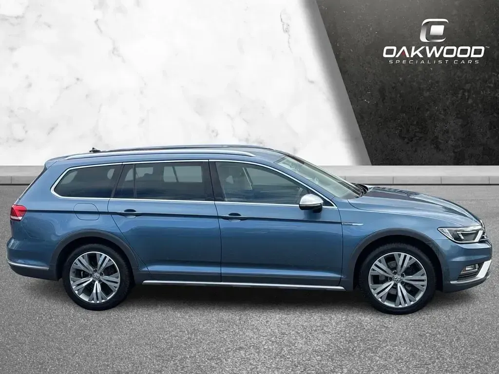 Used VW Passat Alltrack S 190 HP (139 kW) 2018 Blue Estate